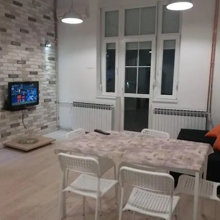 River Walk Apartman *