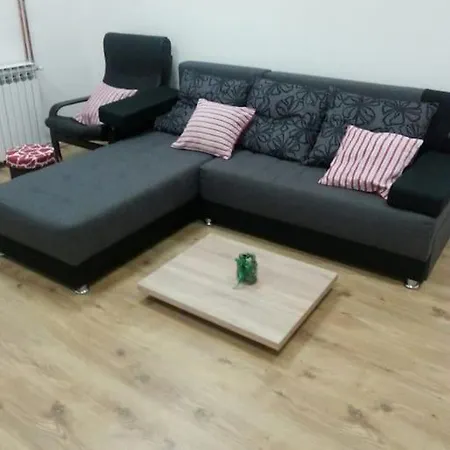 River Walk Apartment *