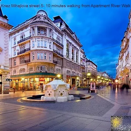 River Walk Apartament *